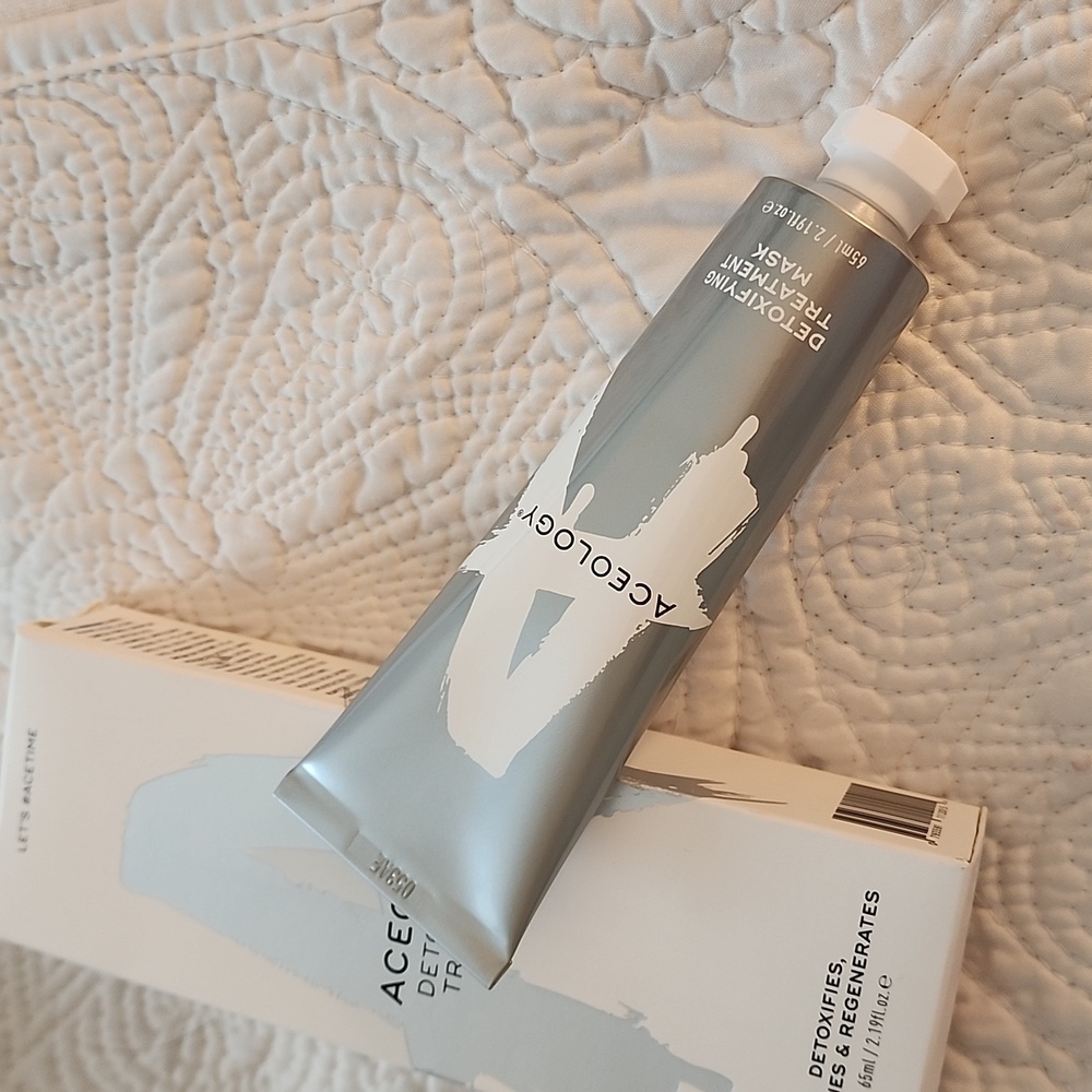 Aceology Detoxifing treatment mask